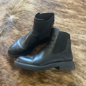 Franco Sarto booties sz 7.5